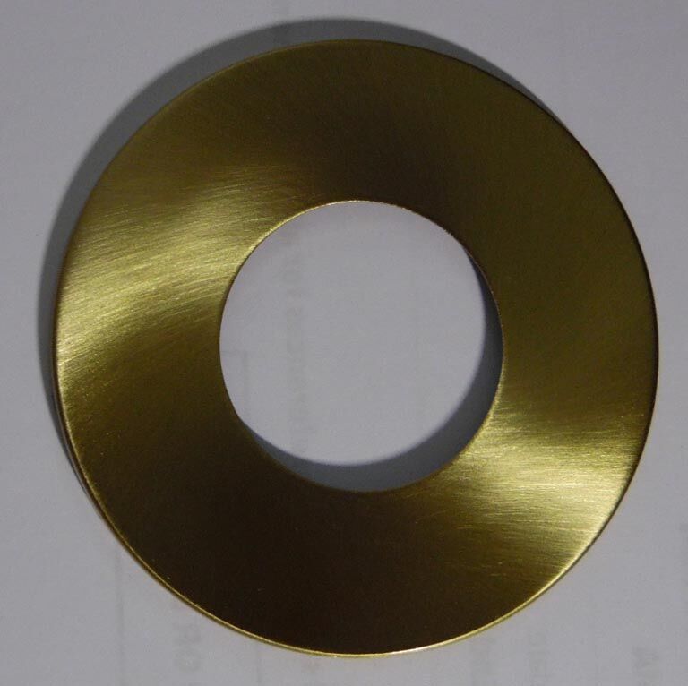 Estar LED bushed gold decor ring