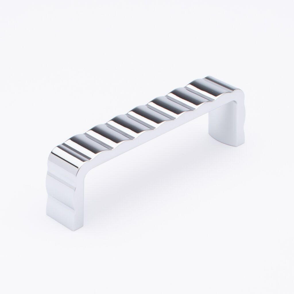 Sietto Natoma P-2004-4-PC Polished Chrome finish pull, 4-5/16" long by 3/4" wide, 1-3/16" projection, 4" CTC, two screw holes