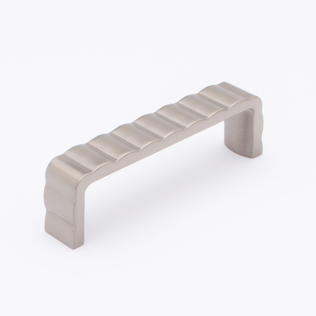 Sietto Natoma P-2004-4-SN Satin Nickel finish pull, 4-5/16" long by 3/4" wide, 1-3/16" projection, 4" CTC, two screw holes